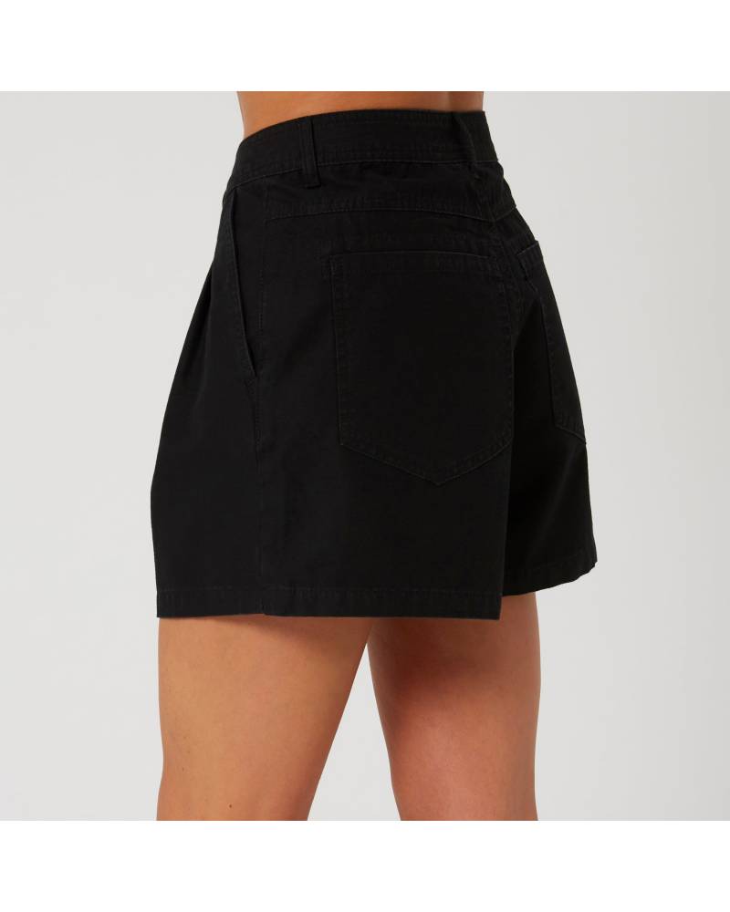 Black color utility short