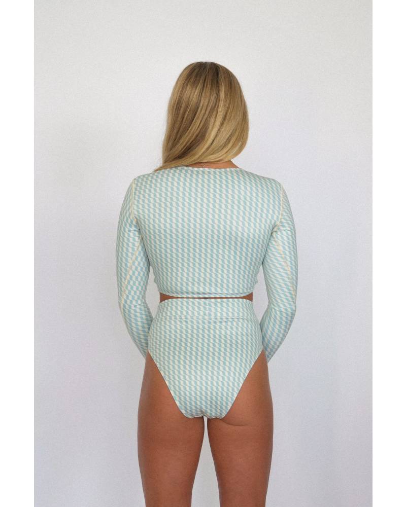 Back view of Bessie Bottom