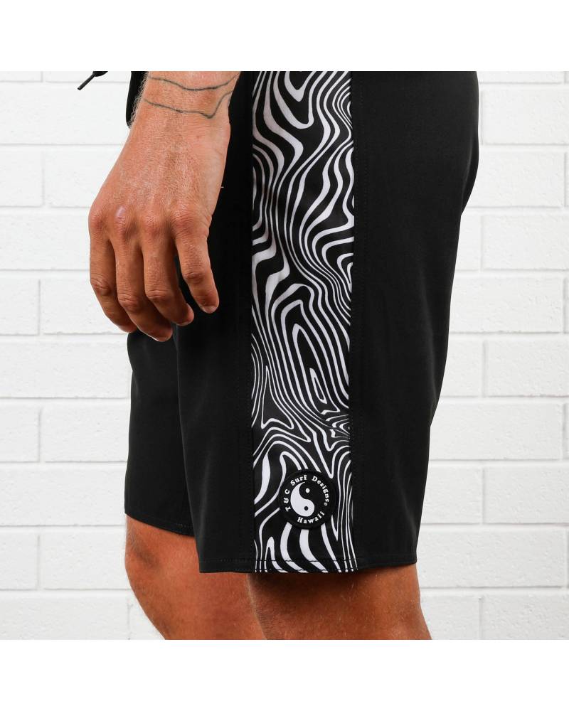 Warped Trunk - Black