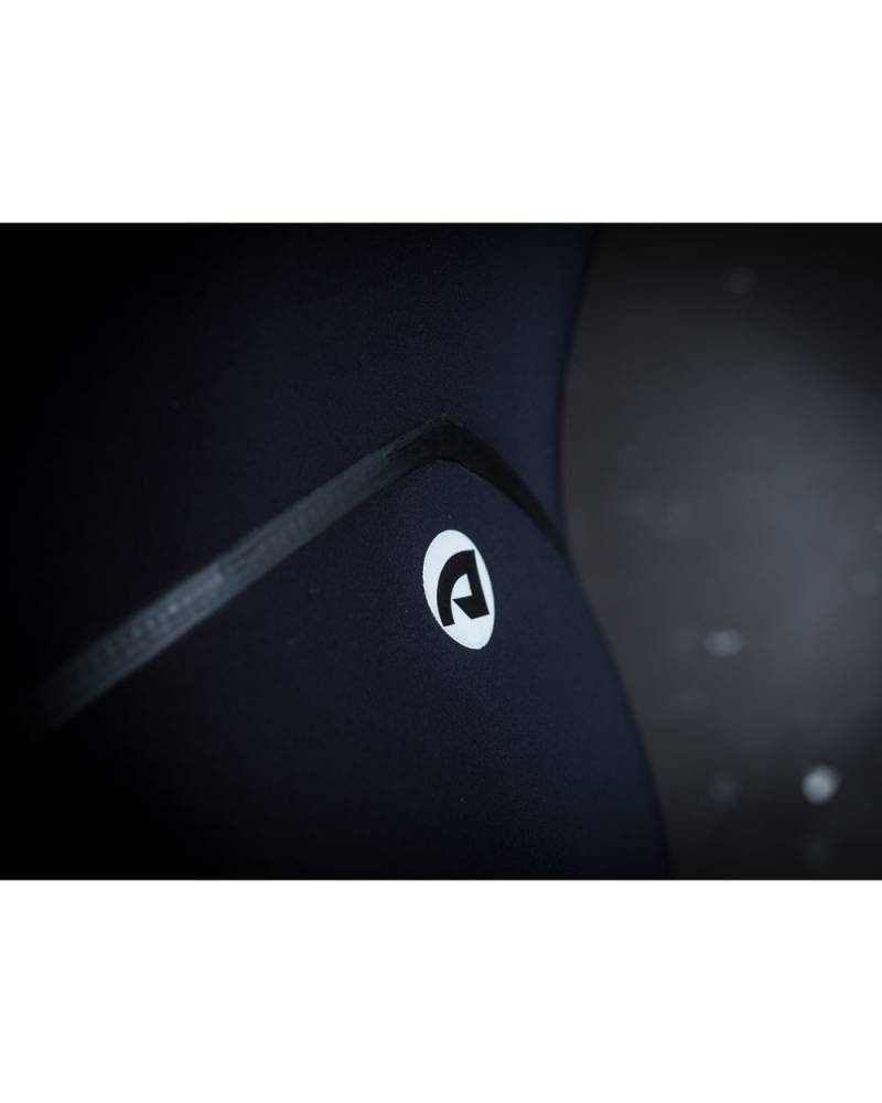 Attica Alpha Chest Zip 4/3 Steamer - Black / Silver logo