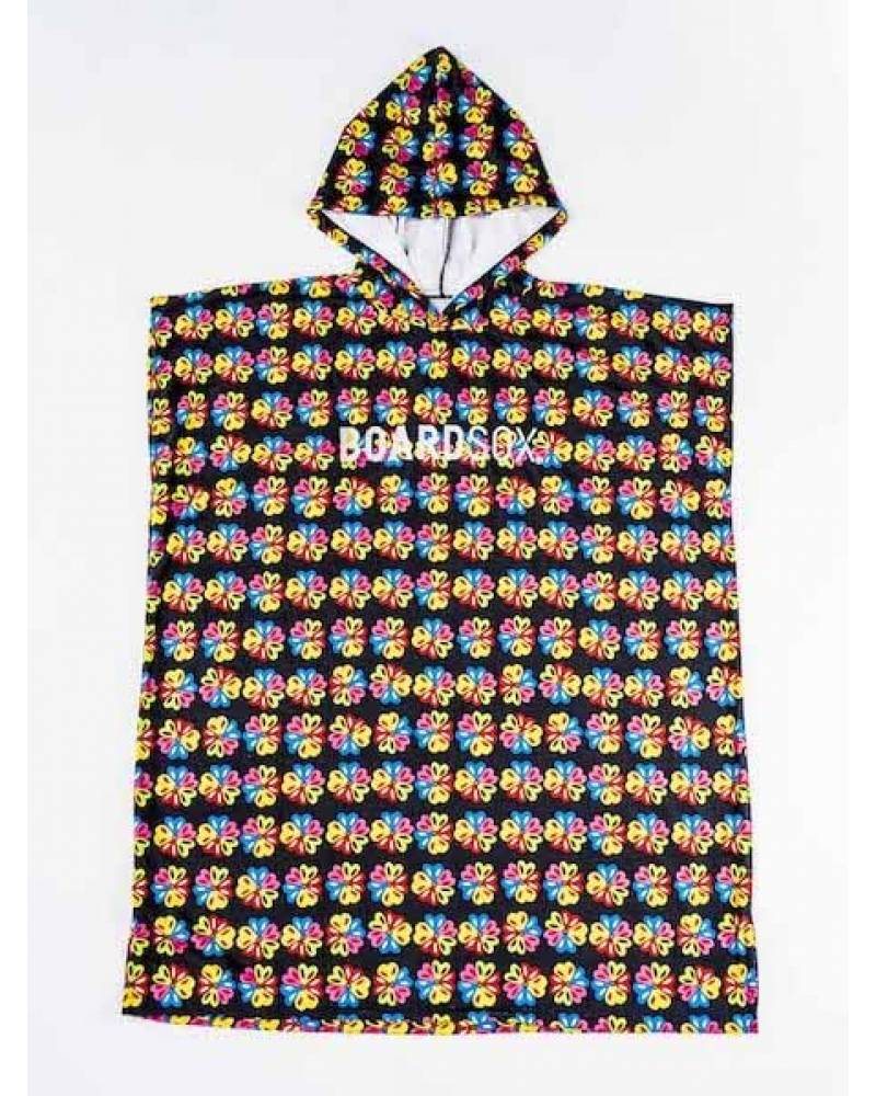 Boardsox Ozzie Alien Love Changing Poncho laid flat