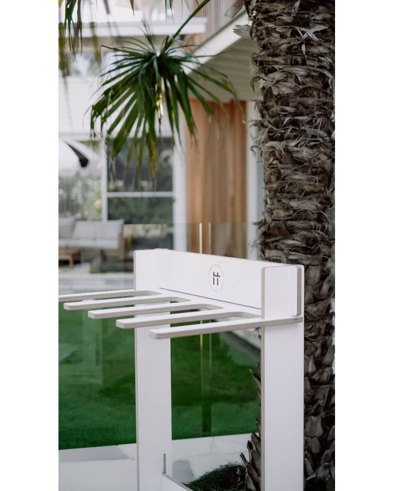 Formatt Q8 Freestanding Surfboard Rack White