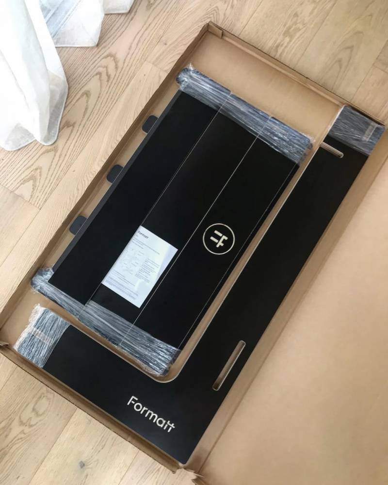 Formatt Q8 Freestanding Surfboard Rack Black  in packaging