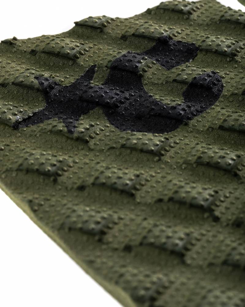 Jack Freestone Lite Tail Pad - Dark Olive Black Chex