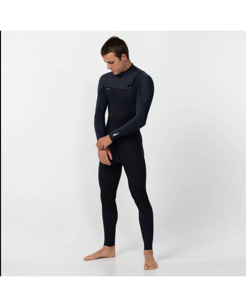 HyperFreak 3/2+ Steamer Chest Zip Wetsuit - Black