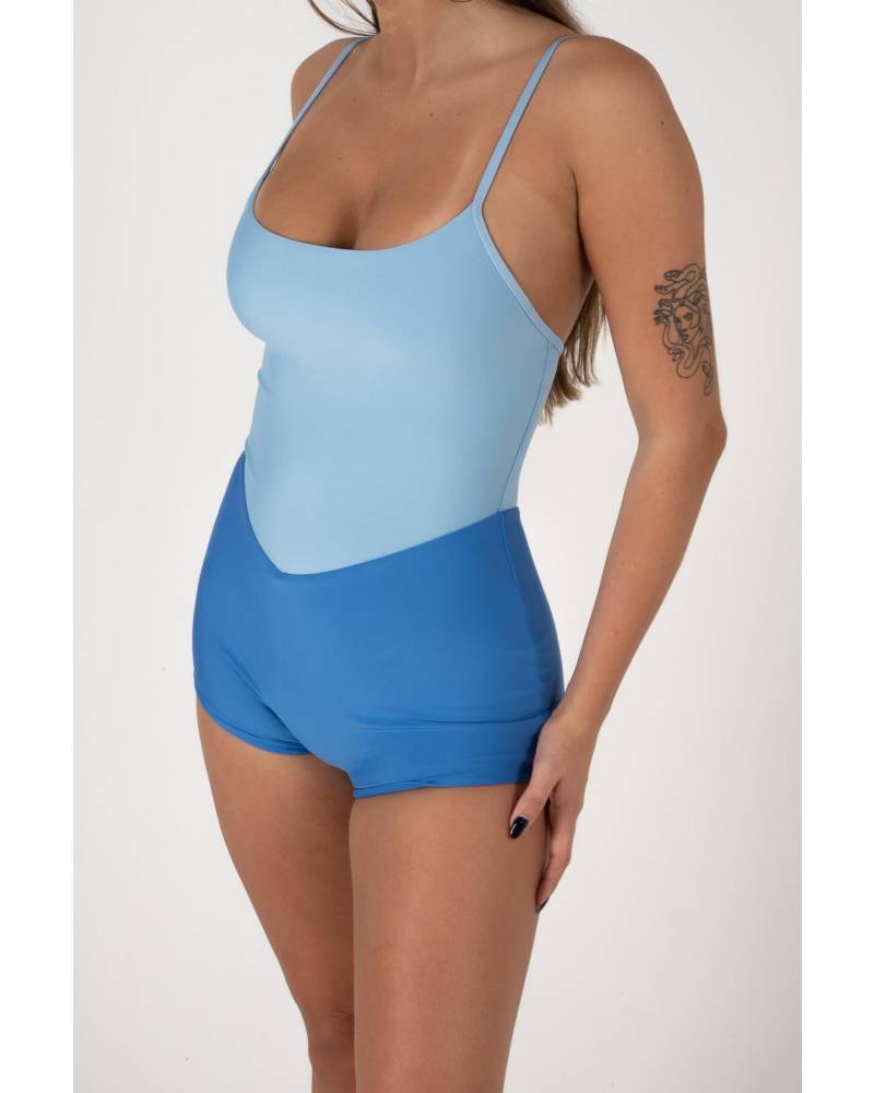 Side view surf suit