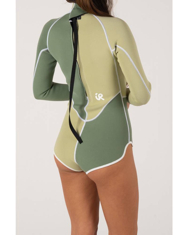 Back angle of springsuit