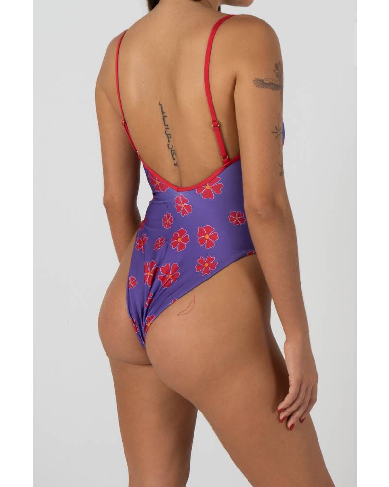 Back view on model, alternate angle