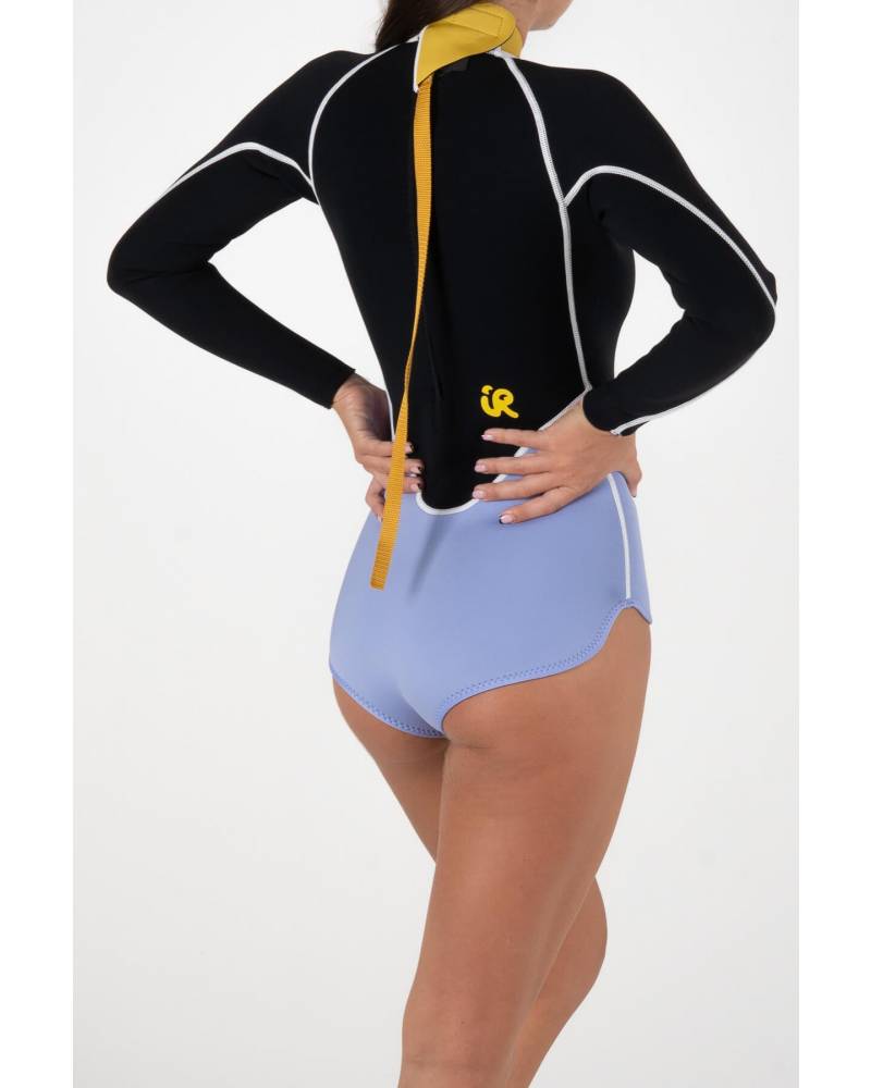 Back view with zipper