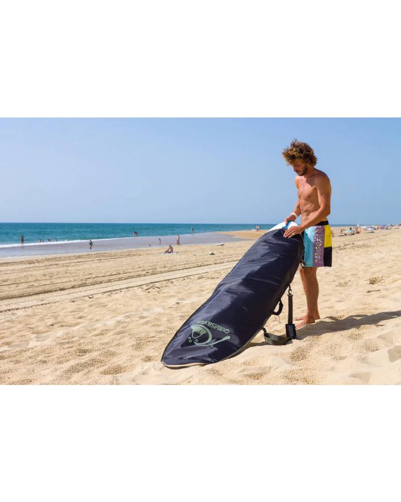 Quiksilver Ultralite Funboard Boardbag - Black on model