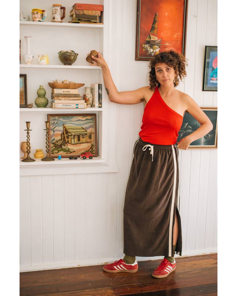 Skirt with surfboard