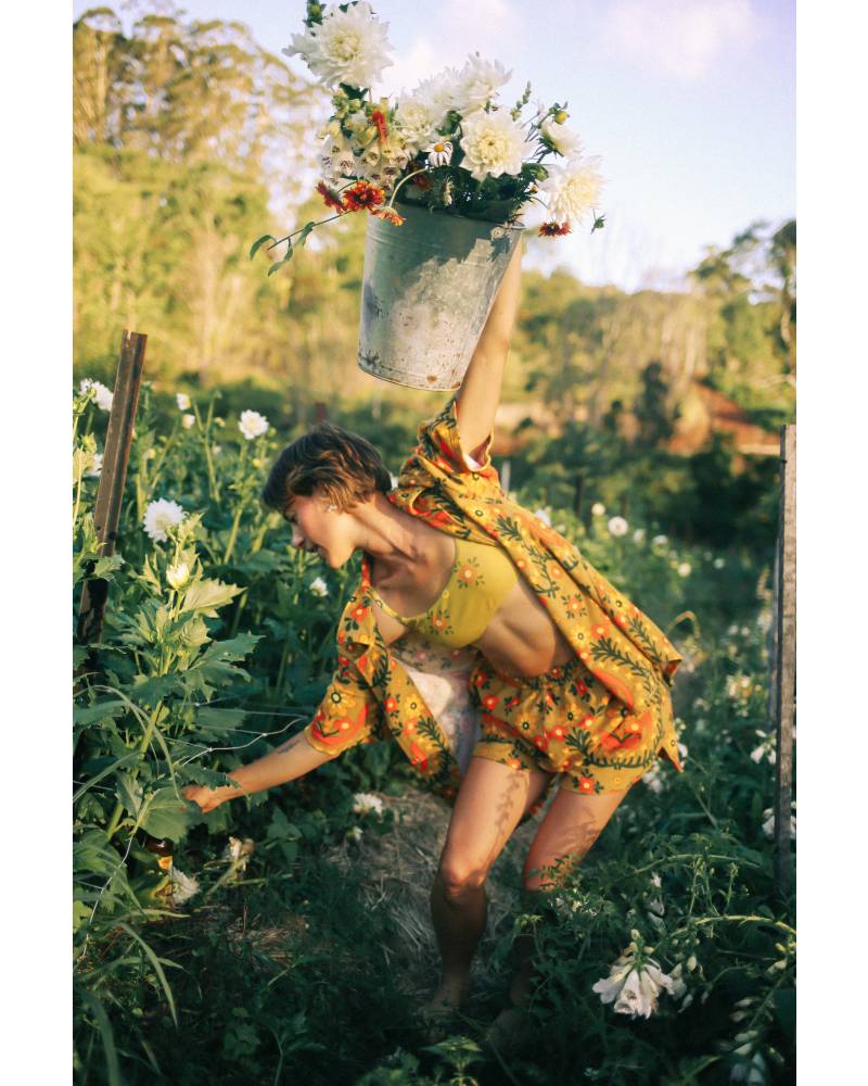 Model bending in garden