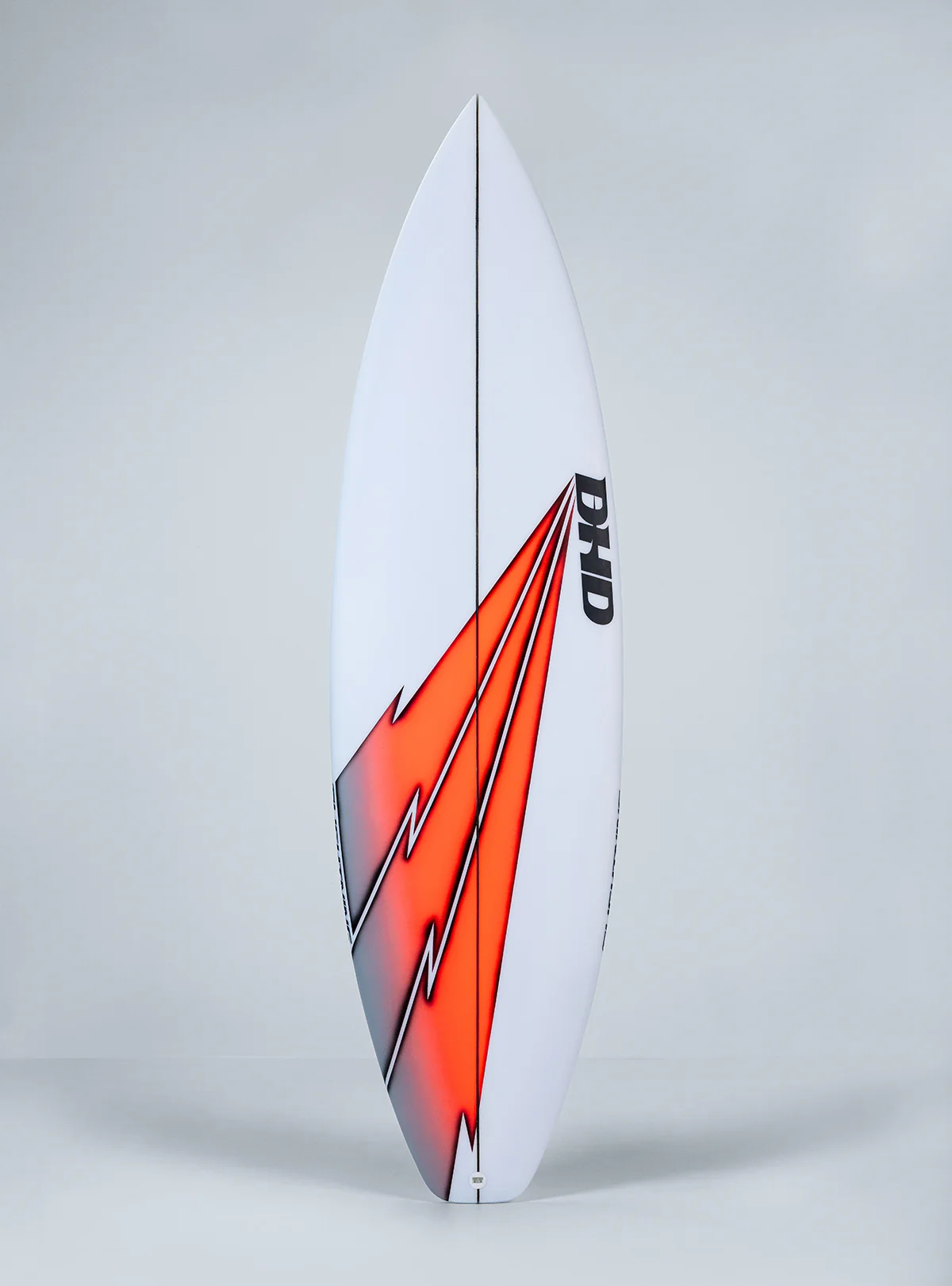 MF LIGHTNING () - 5' 8" x 18 5/8" x 2 3/8" x 26.5L - FCS II