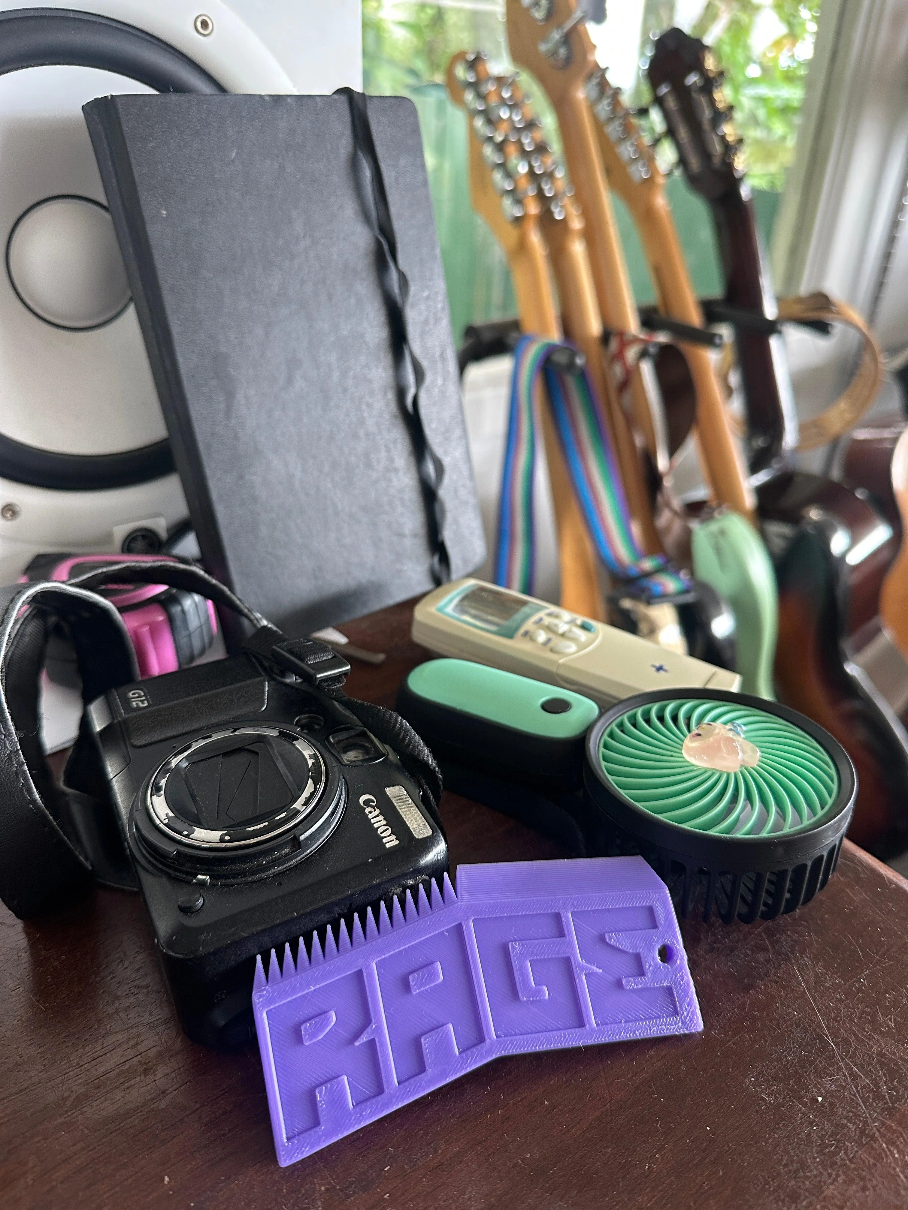 Rage Wax Comb