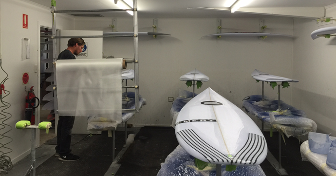 al emery inspecting his board models