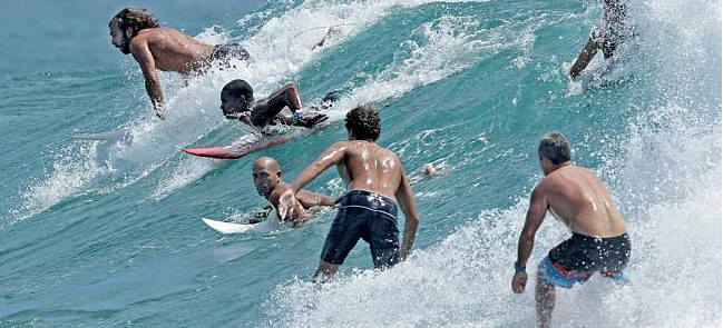 kelly slater can't get a wave