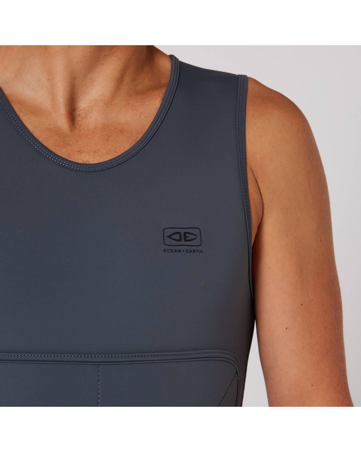 O&E RIB GUARD PADDED VEST Sサイズ Buy the Ocean and Earth Rib Guard Padded Vest N/S Charcoal
