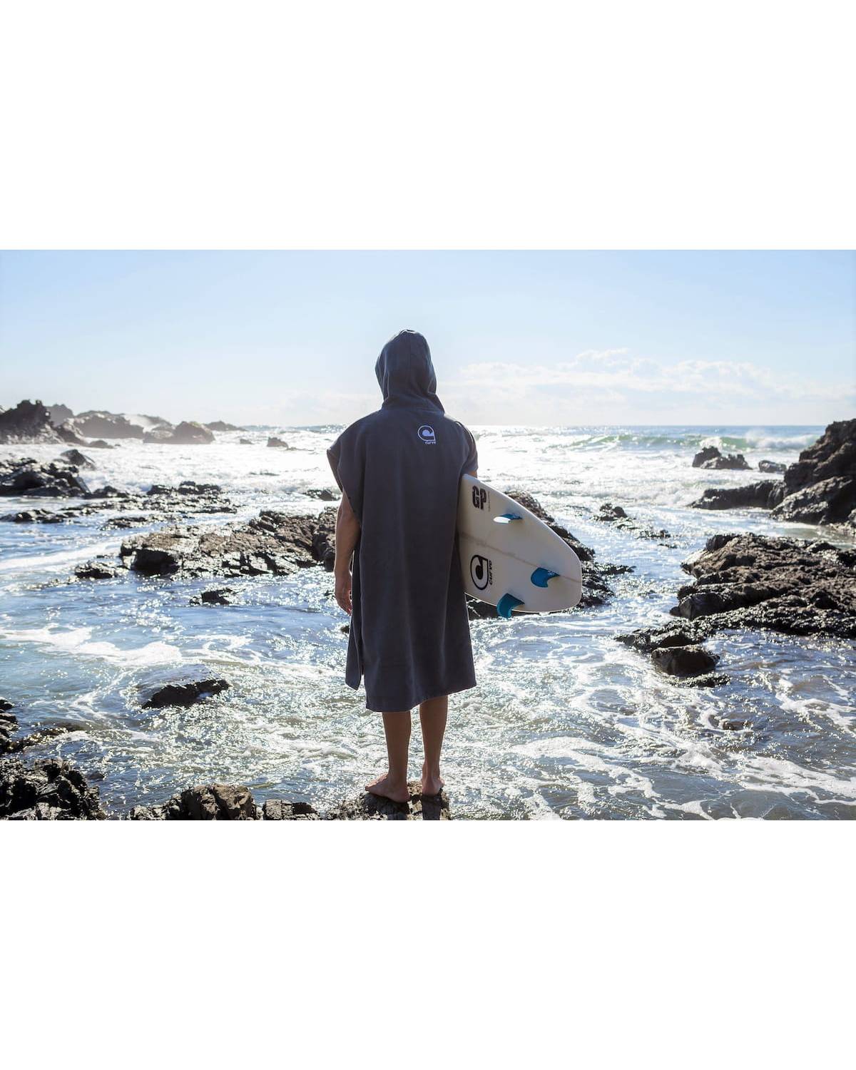 Curve Surf Poncho Towel - Cotton Charcoal model on beach