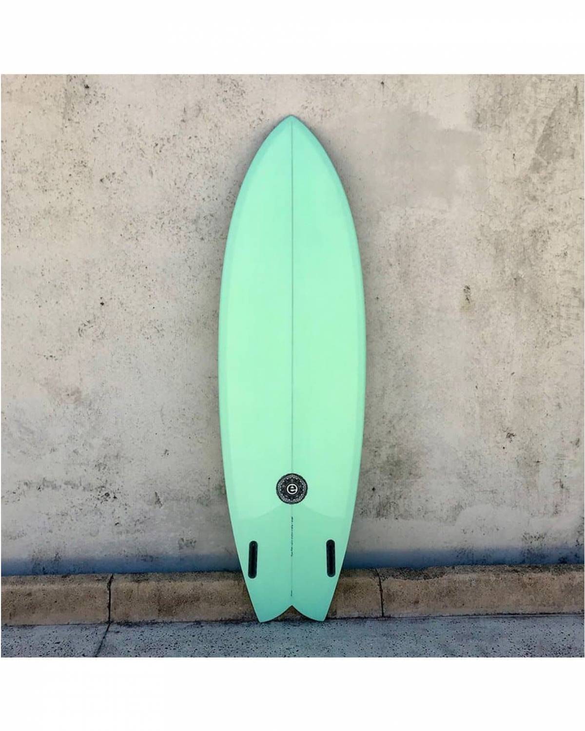 Twin Fish - Mint (Elemnt) - 5' 8" x 20 1/2" x 2 1/2" x 30.5L - Futures