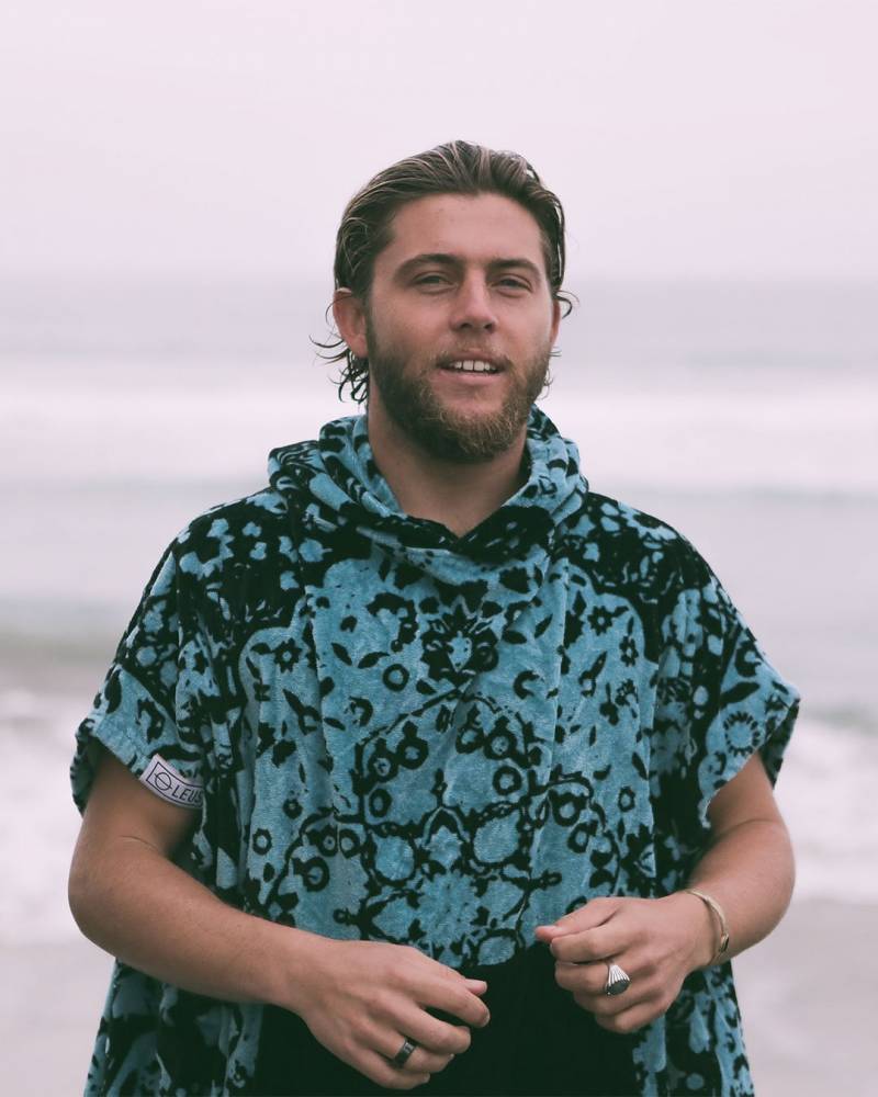 LEUS サーフポンチョ Conner Coffin Large Buy the LEUS Towels Conner Coffin Eco Poncho Blue Online Now