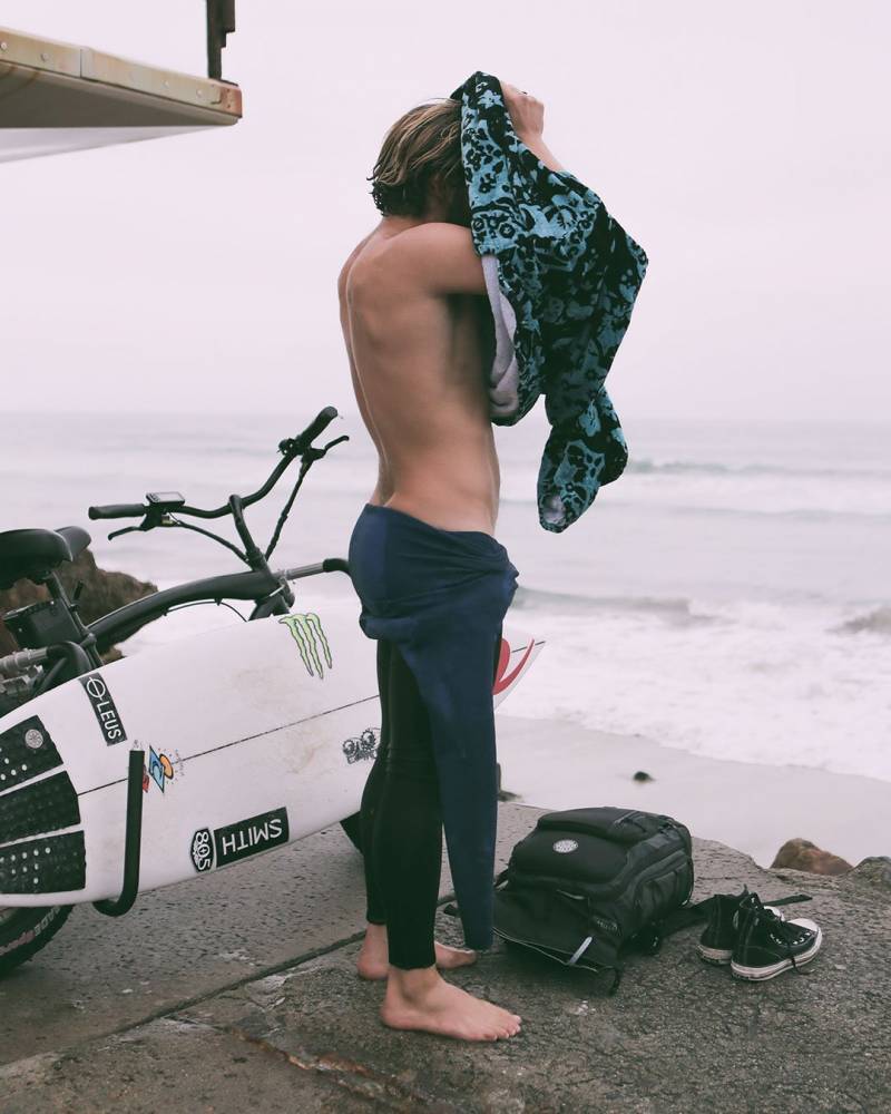 LEUS サーフポンチョ Conner Coffin Large Buy the LEUS Towels Conner Coffin Eco Poncho Blue Online Now