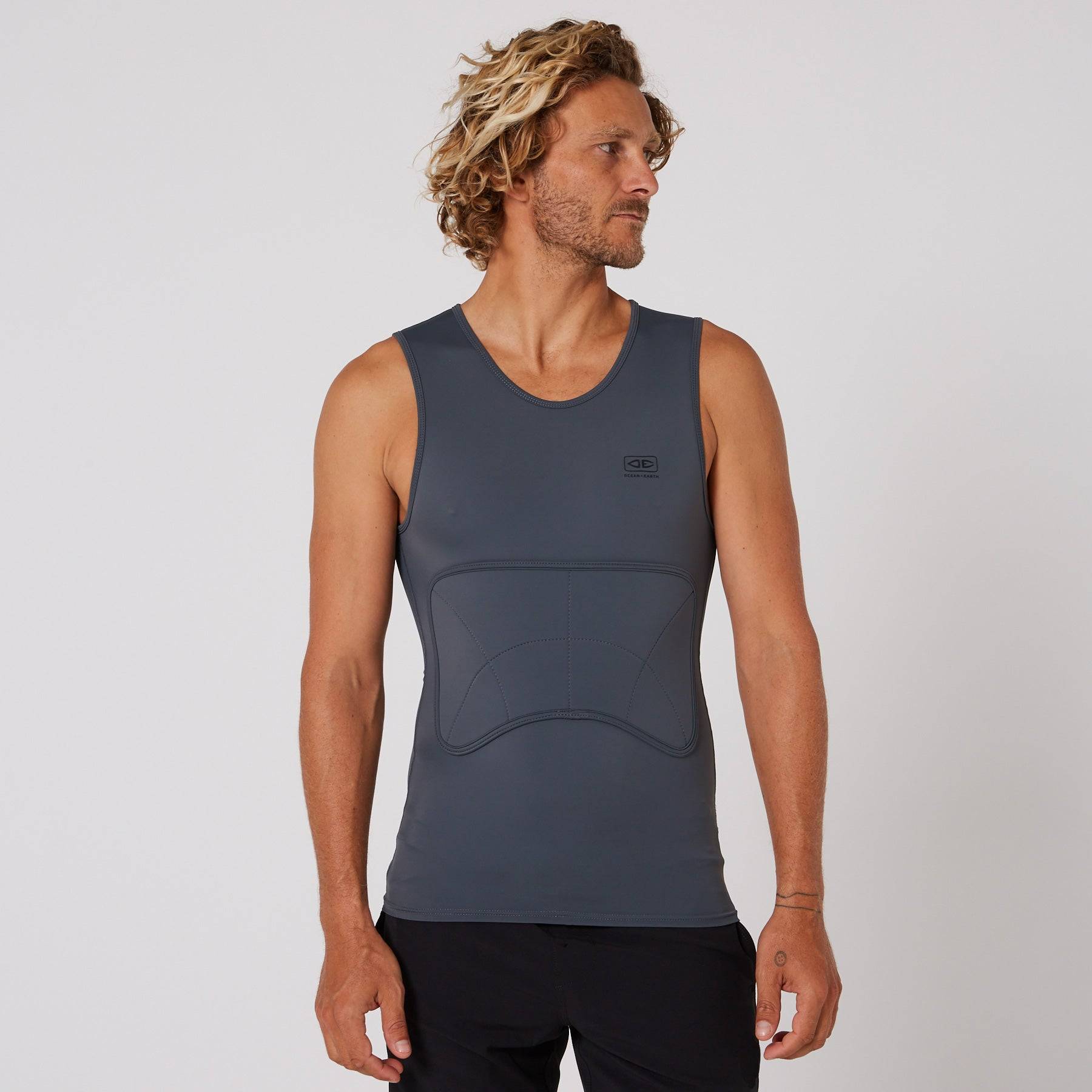 O&E RIB GUARD PADDED VEST Sサイズ Buy the Ocean and Earth Rib Guard Padded Vest N/S Charcoal